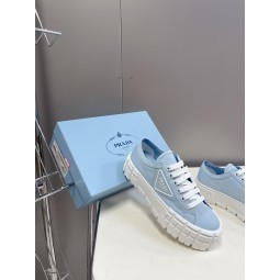 프라다 스니커즈