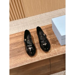프라다 메리제인