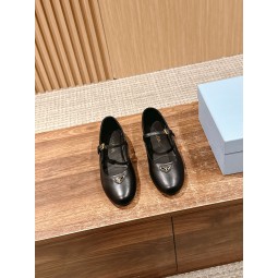프라다 메리제인